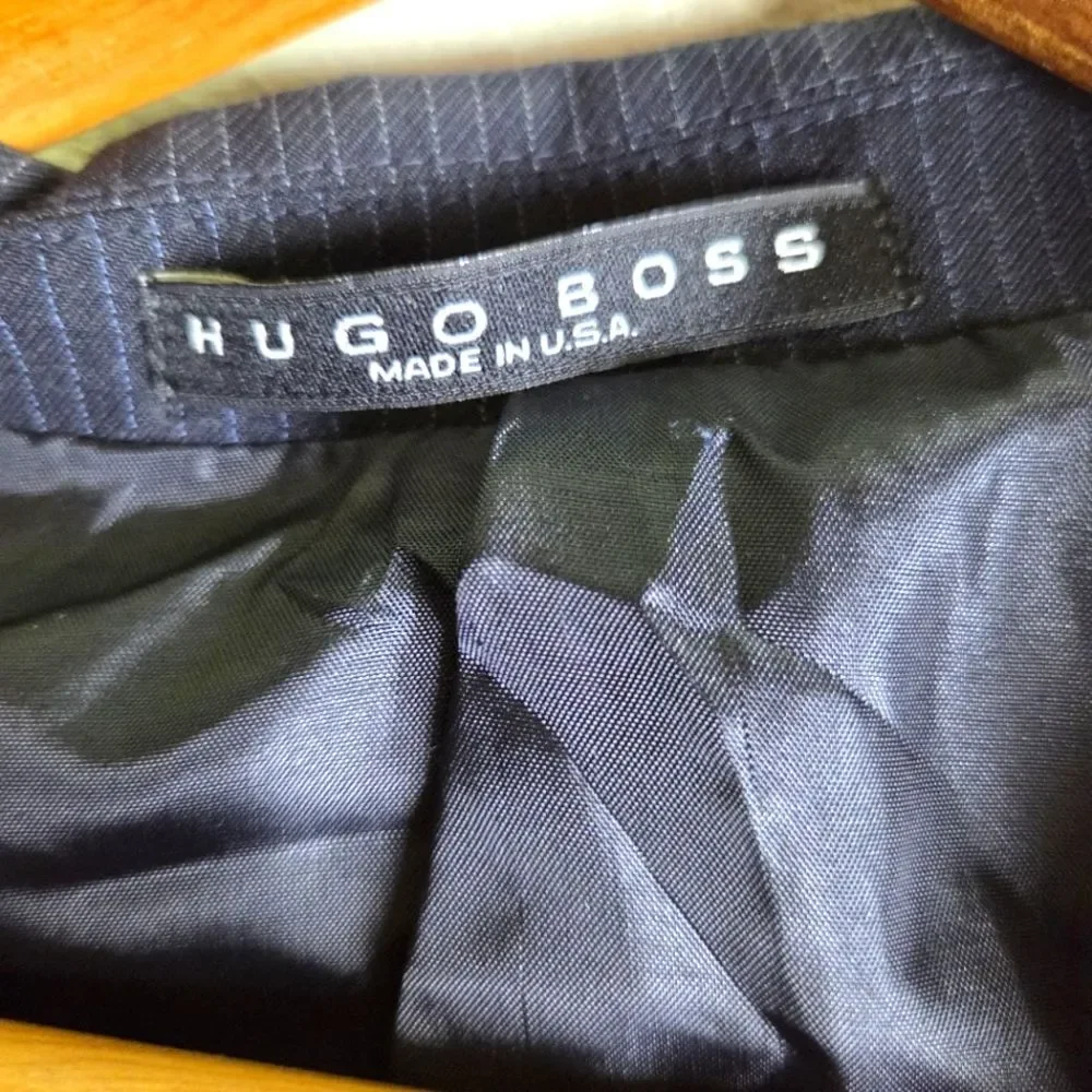 Men's Hugo Boss Classic Three Button Navy Blue Pinstriped Blazer Jacket 44S